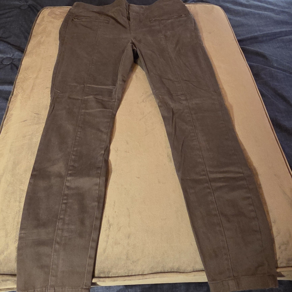 LOFT Gray Ankle & Cropped Pants